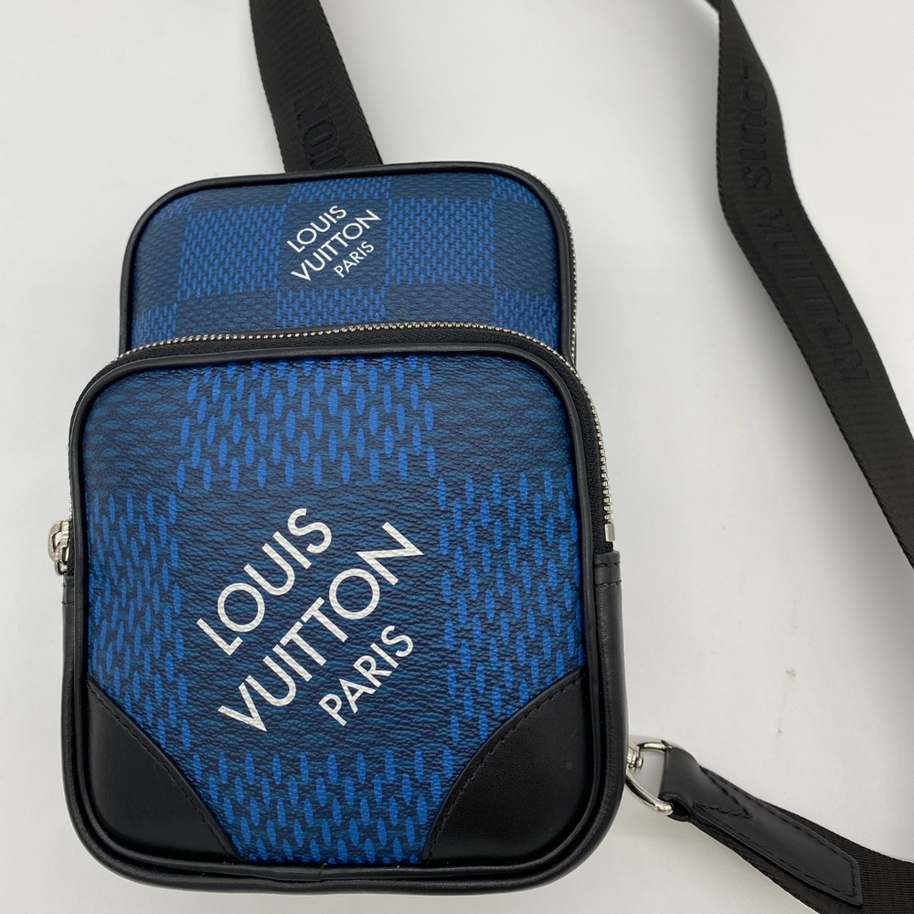 SOLD!!! Louis Vuitton Sling Grap Bag Men